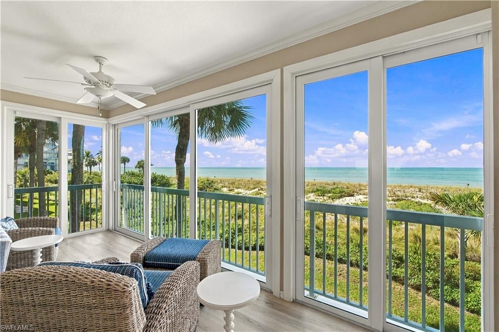 VILLAS AT BAREFOOT BEACH - Residential