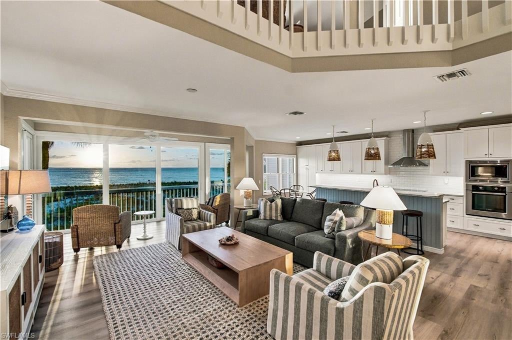 VILLAS AT BAREFOOT BEACH - Residential