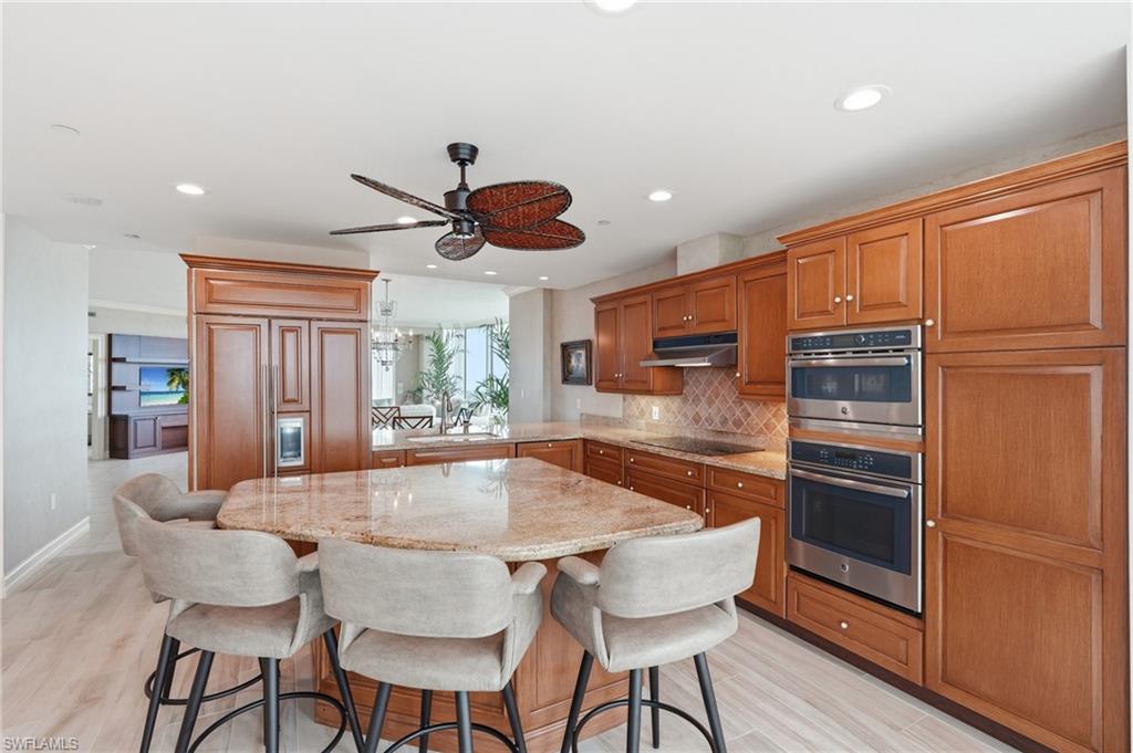 BAYPOINTE AT NAPLES CAY - Residential