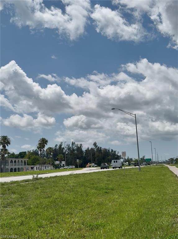NORTH FORT MYERS - Land
