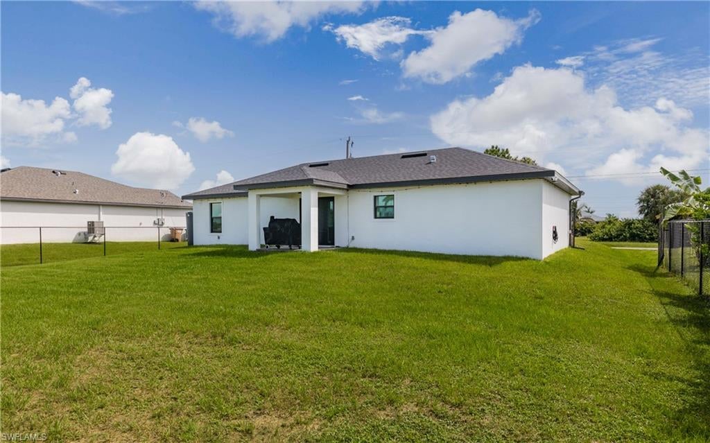 CAPE CORAL - Residential