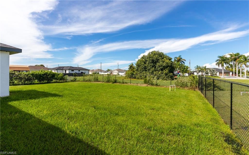 CAPE CORAL - Residential