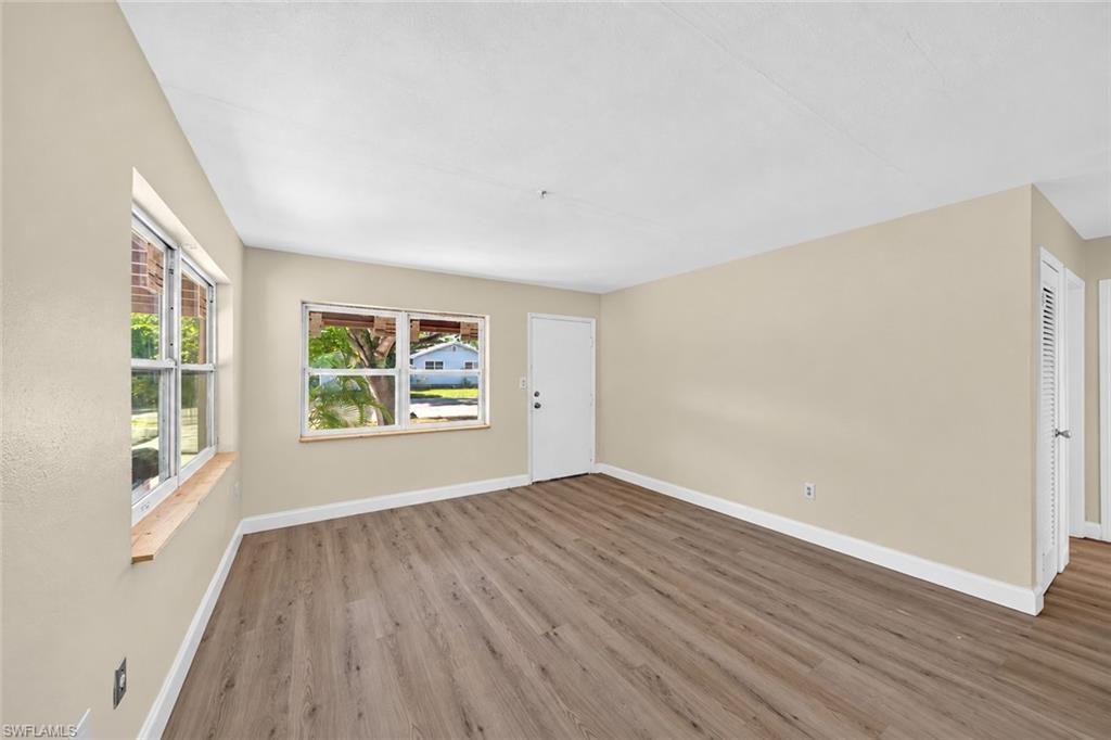 ALTAMONT PARK - Residential Income