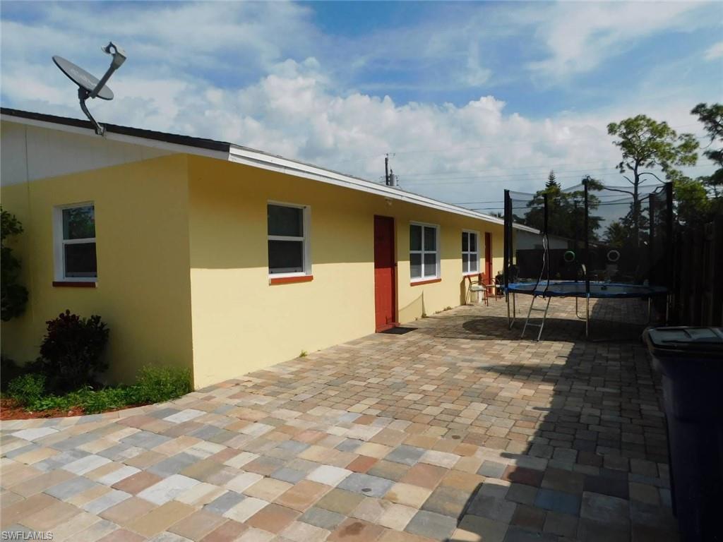 PINE MANOR - Residential Income