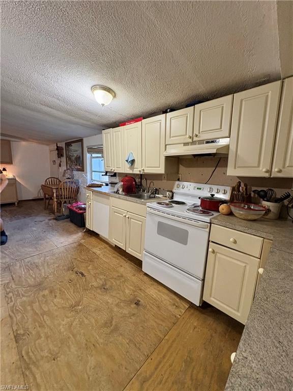MONTURA RANCH ESTATES - Residential