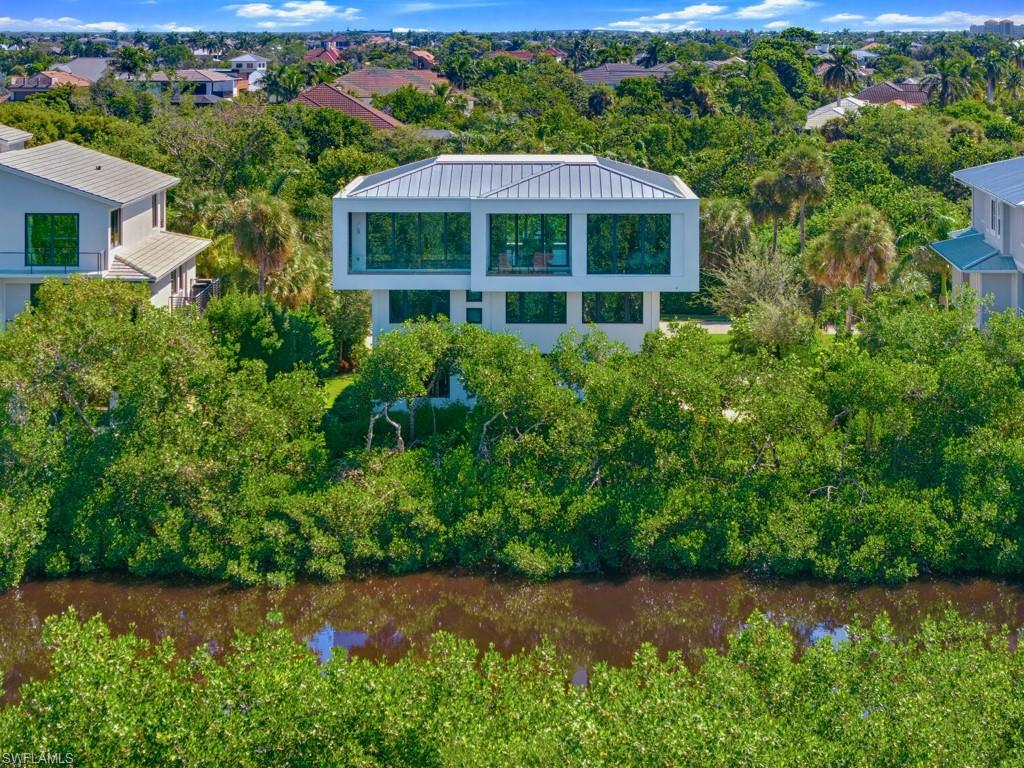 HIDEAWAY BEACH - Residential