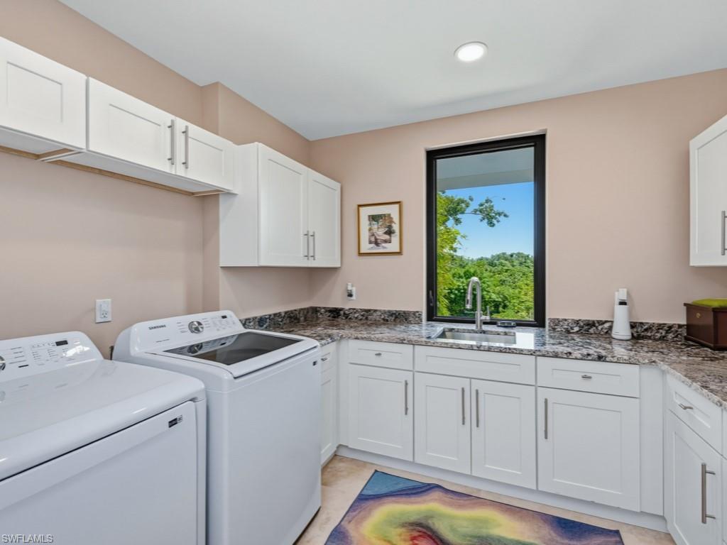 HIDEAWAY BEACH - Residential