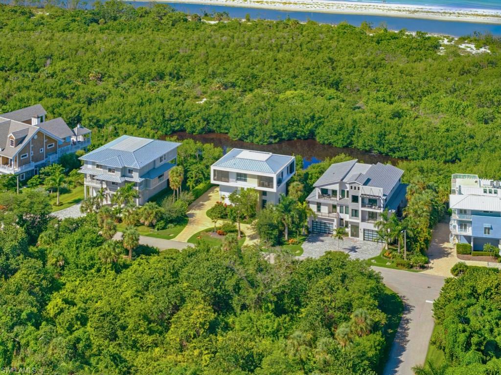 HIDEAWAY BEACH - Residential