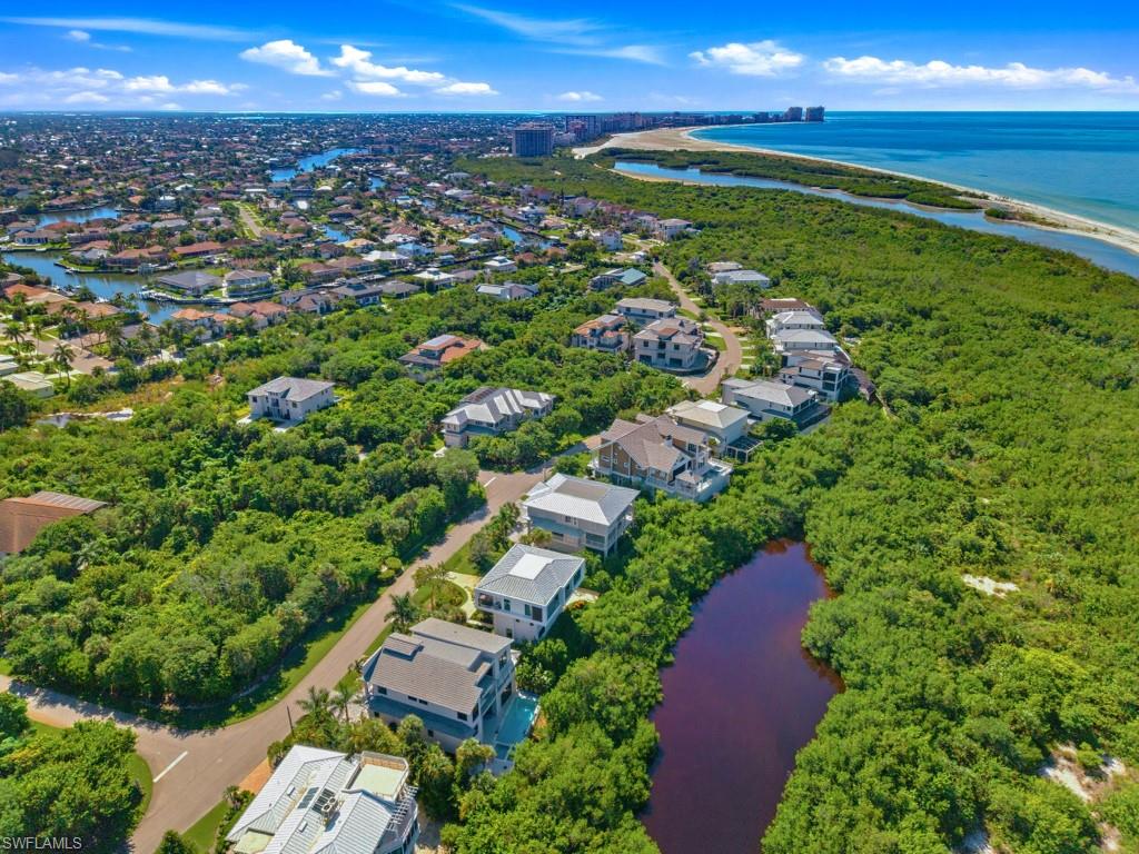 HIDEAWAY BEACH - Residential