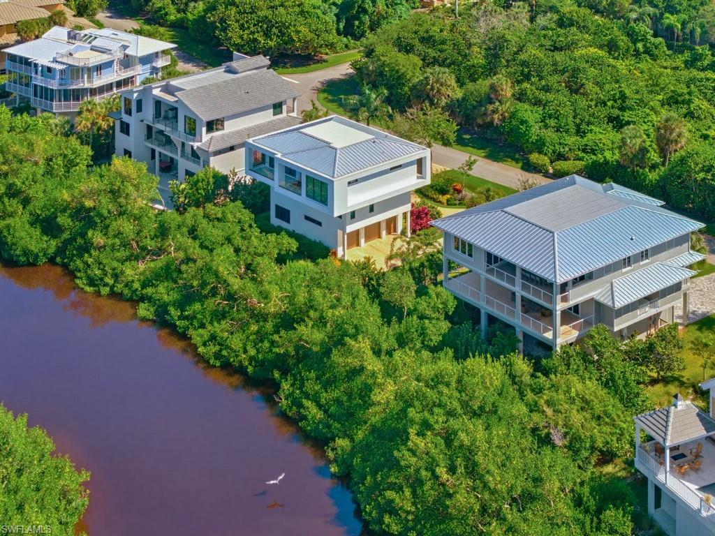 HIDEAWAY BEACH - Residential