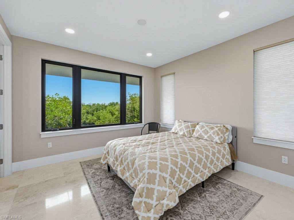 HIDEAWAY BEACH - Residential