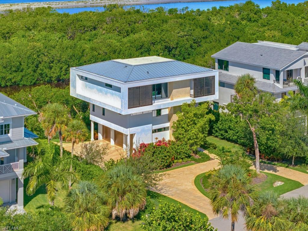 HIDEAWAY BEACH - Residential