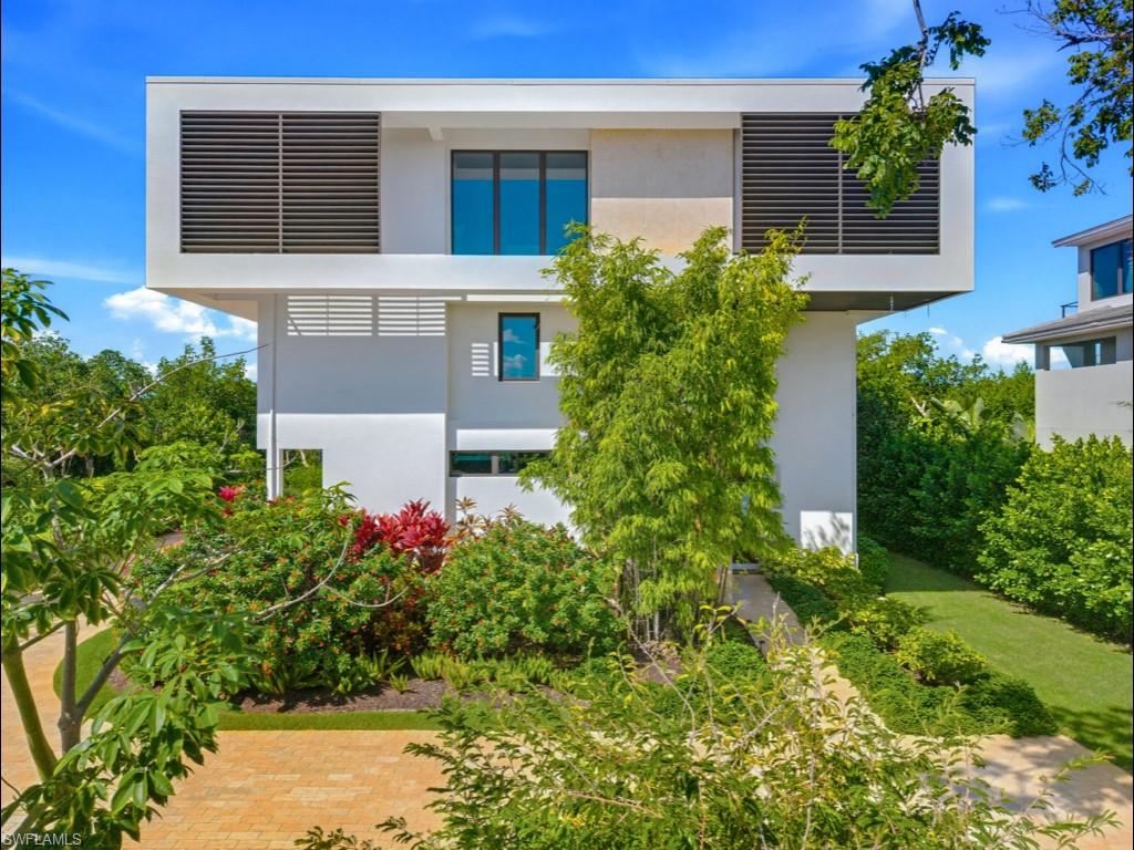 HIDEAWAY BEACH - Residential