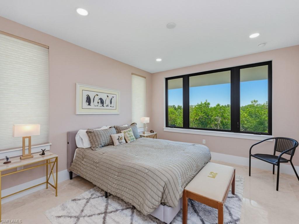 HIDEAWAY BEACH - Residential