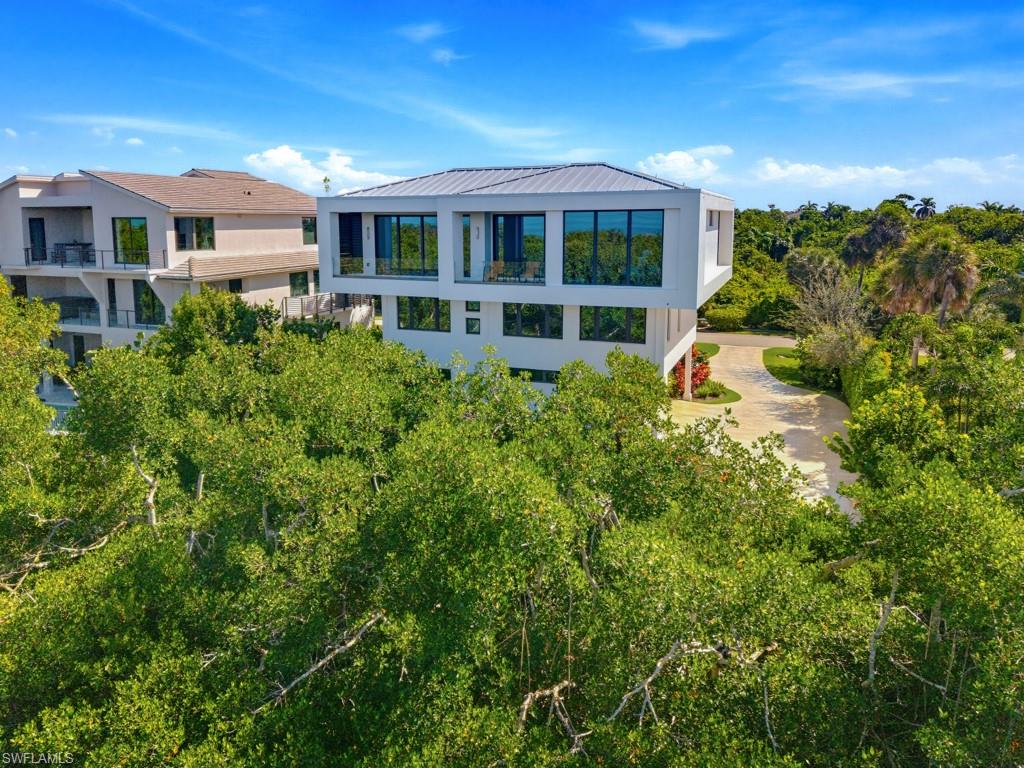 HIDEAWAY BEACH - Residential
