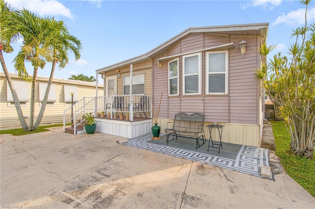 GRANADA LAKES ADULT  RV RESORT - Residential