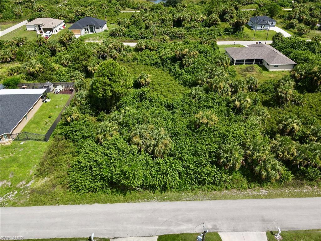 PRIME LEHIGH ACRES LOT – BUILD YOUR FLORIDA DREAM HOME!

Great opportunity to own a residential lot in the growing community of Lehigh Acres! This property offers the perfect opportunity for homeowners, investors, or builders looking to secure land in Southwest Florida. Enjoy the freedom to design and build a home that fits your lifestyle while taking advantage of the area’s continued growth and development.

Conveniently located near schools, shopping, dining, parks, and major roads, this property provides easy access to everything Lehigh Acres and the surrounding areas have to offer. Whether you’re ready to build now or looking for a long-term investment, this lot is worth considering.

Don’t miss this opportunity to own a piece of Southwest Florida! Schedule your showing today.