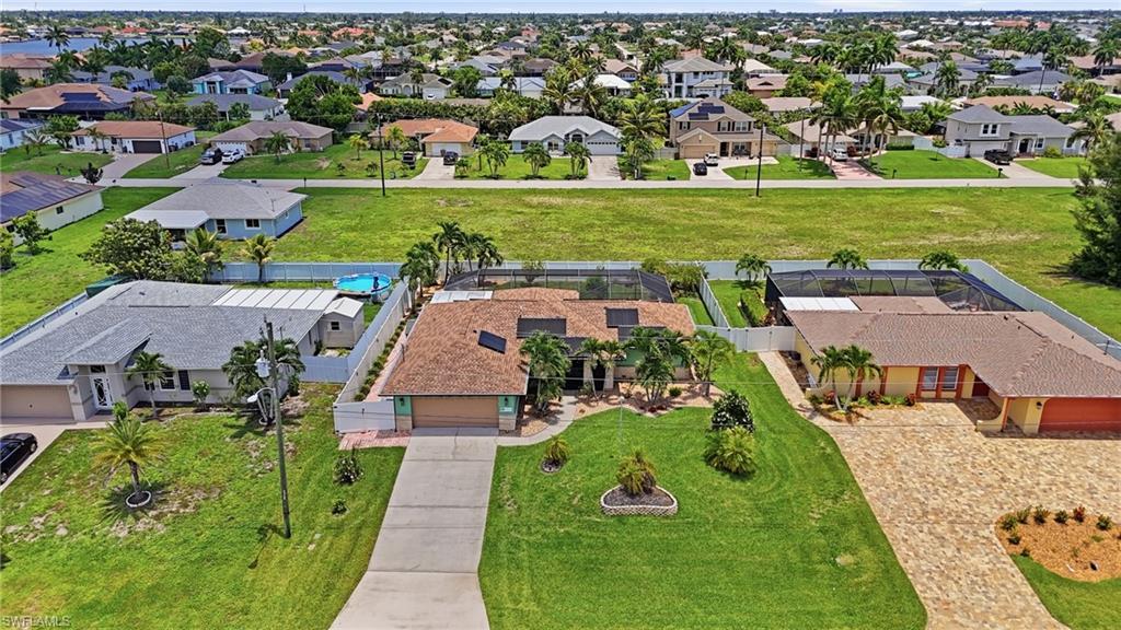 CAPE CORAL - Residential
