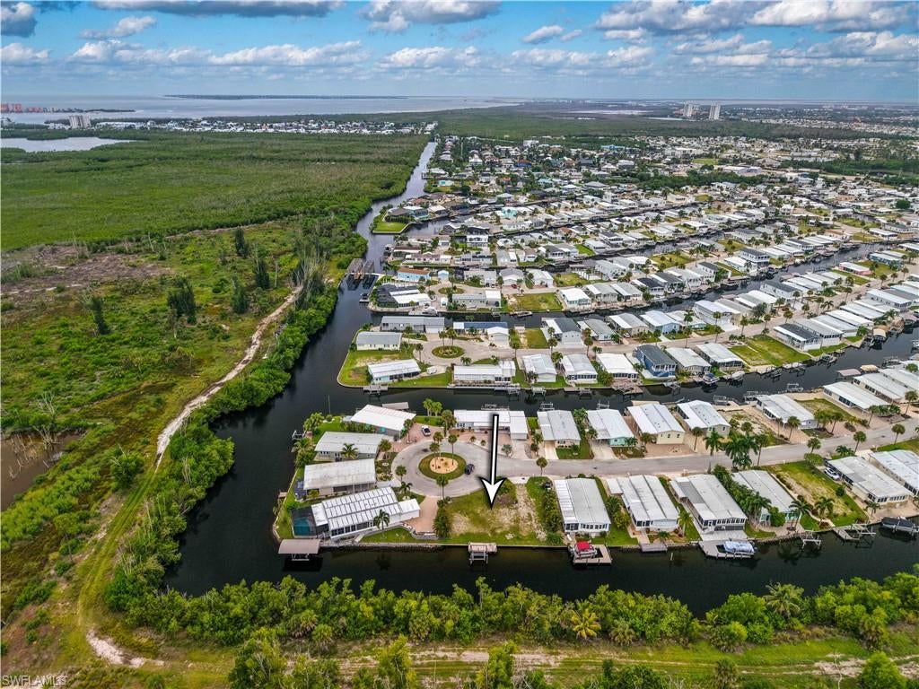 BAYSIDE ESTATES - Land