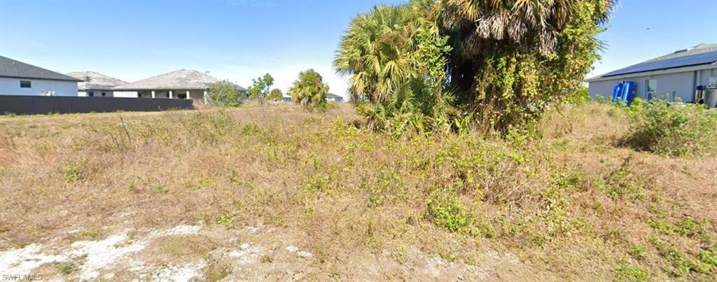 LEHIGH ACRES - Land