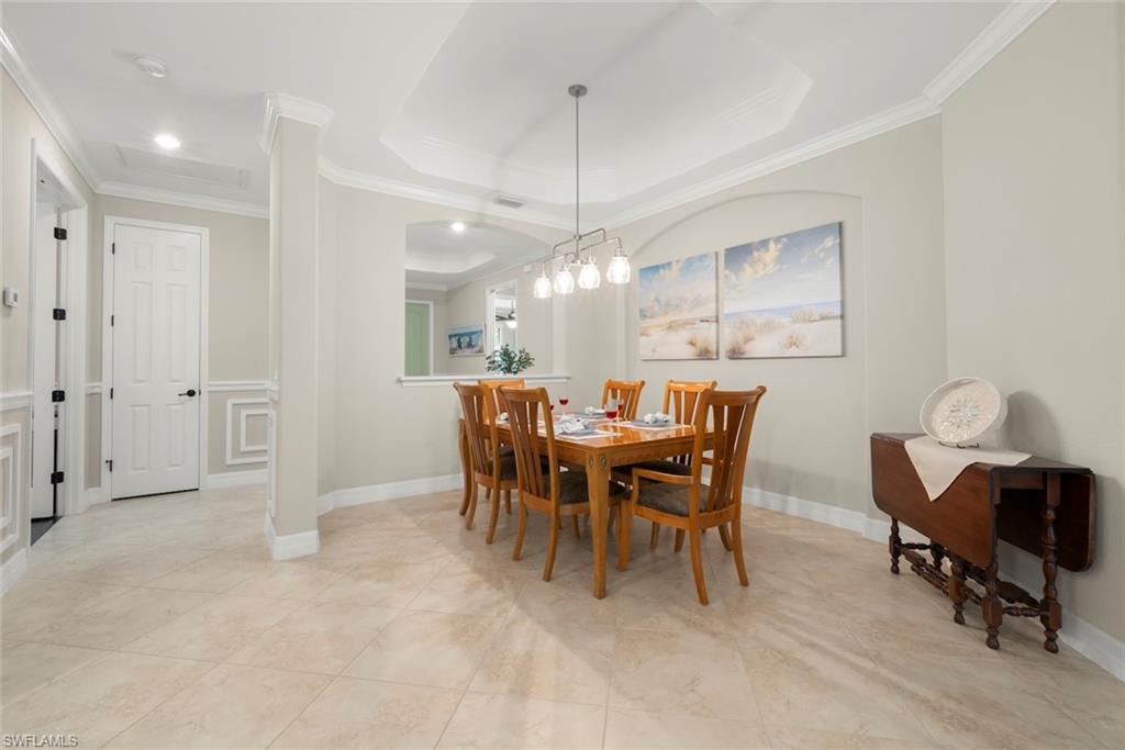 TWIN EAGLES - Residential