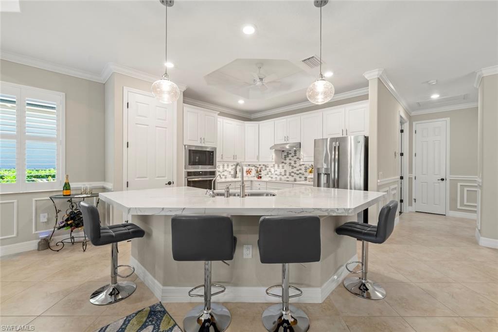 TWIN EAGLES - Residential