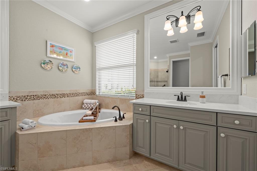 TWIN EAGLES - Residential