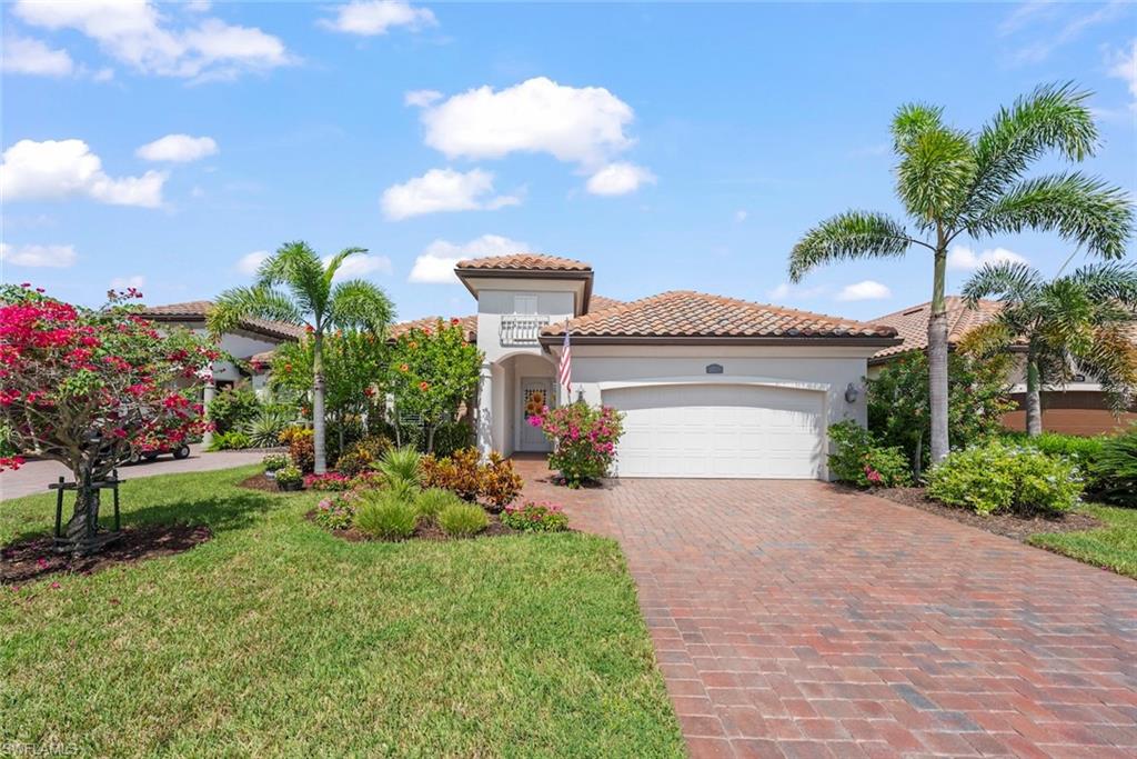 TWIN EAGLES - Residential