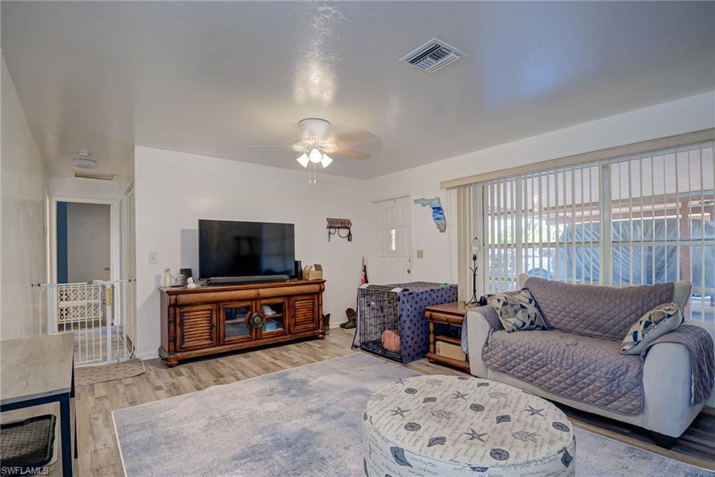 PARADISE SHORES - Residential Income