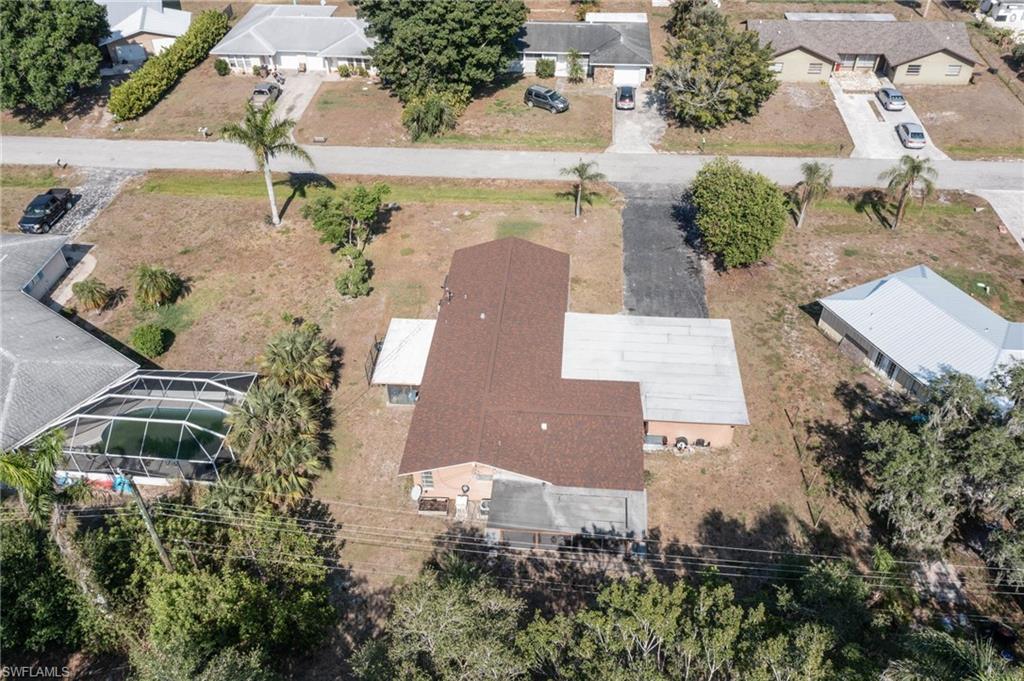 PARADISE SHORES - Residential Income