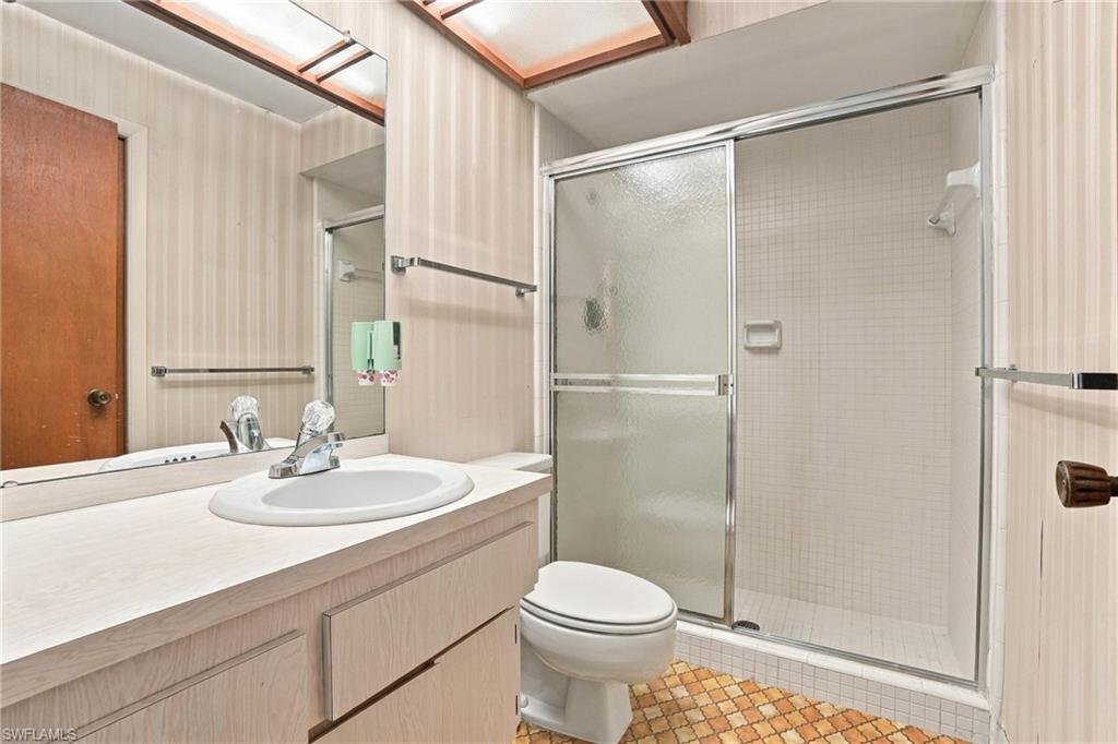LAKEWOOD VILLAS - Residential