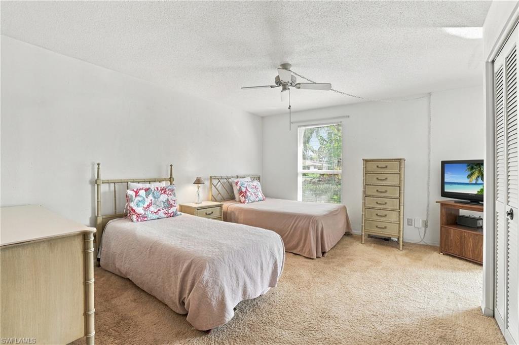 LAKEWOOD VILLAS - Residential