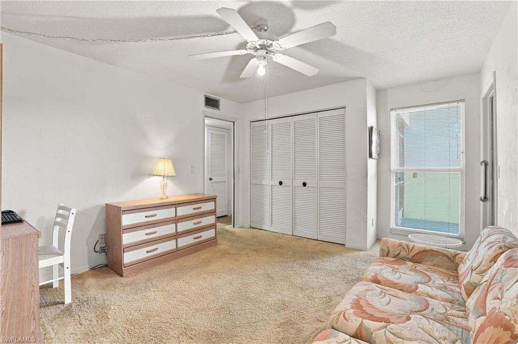 LAKEWOOD VILLAS - Residential