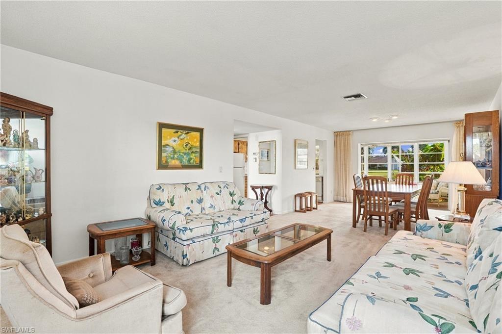 LAKEWOOD VILLAS - Residential