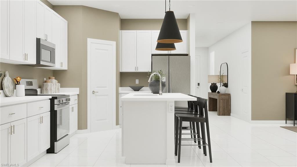 HAMPTON LAKES - Residential