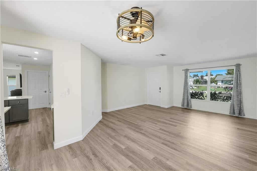 ISLAND PARK WOODLANDS - Residential