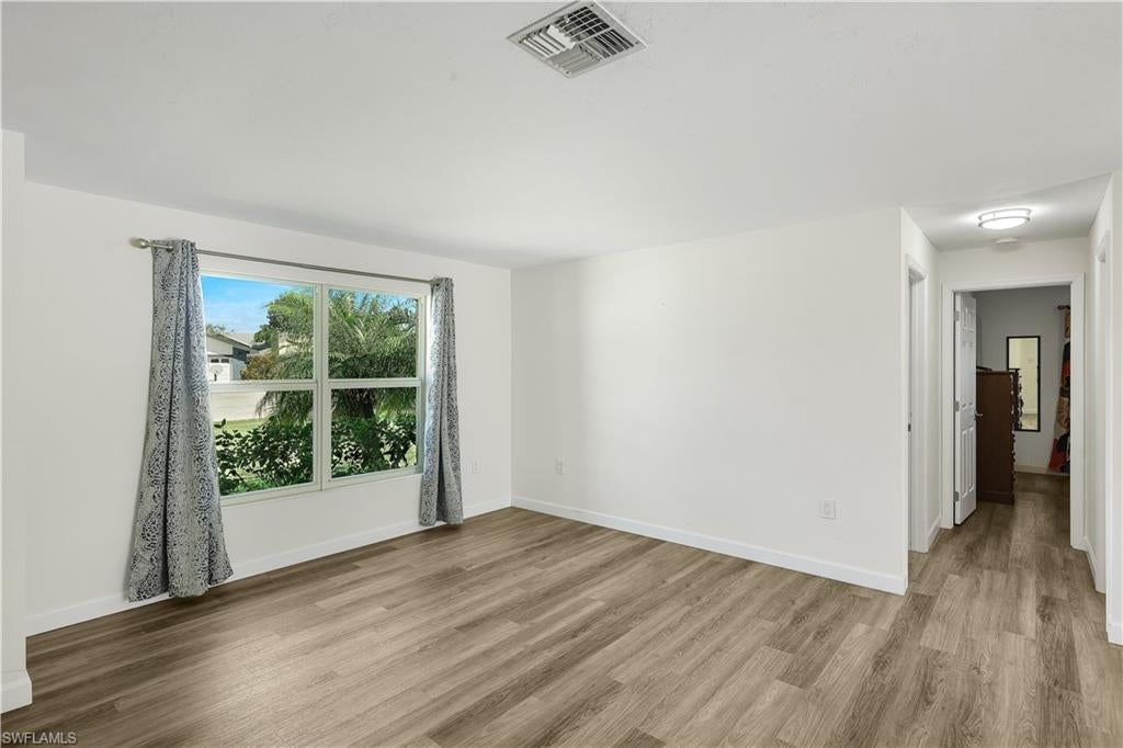 ISLAND PARK WOODLANDS - Residential