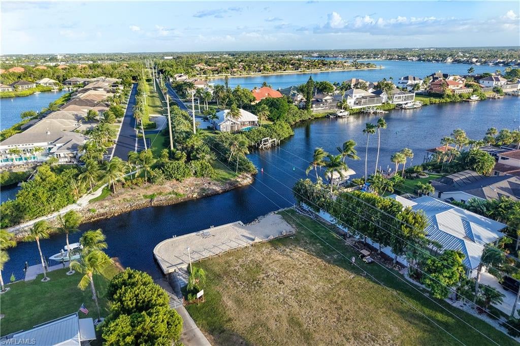 ISLAND PARK WOODLANDS - Residential