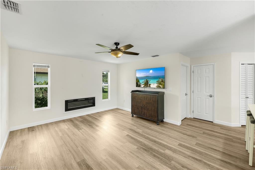 ISLAND PARK WOODLANDS - Residential