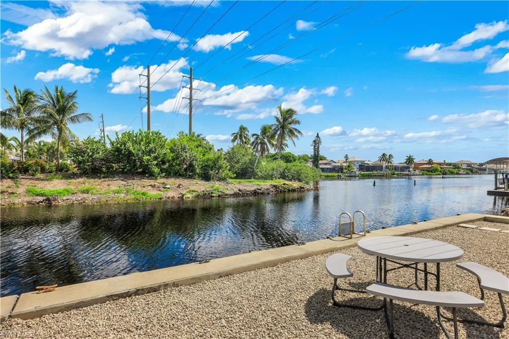 ISLAND PARK WOODLANDS - Residential