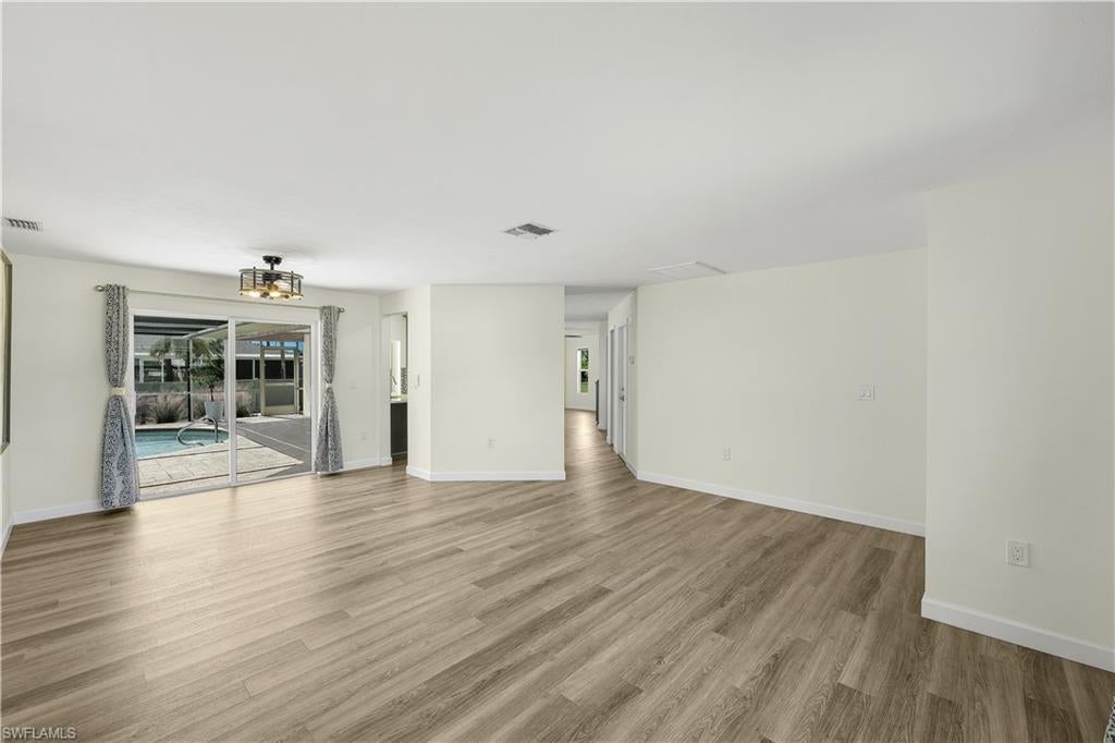 ISLAND PARK WOODLANDS - Residential