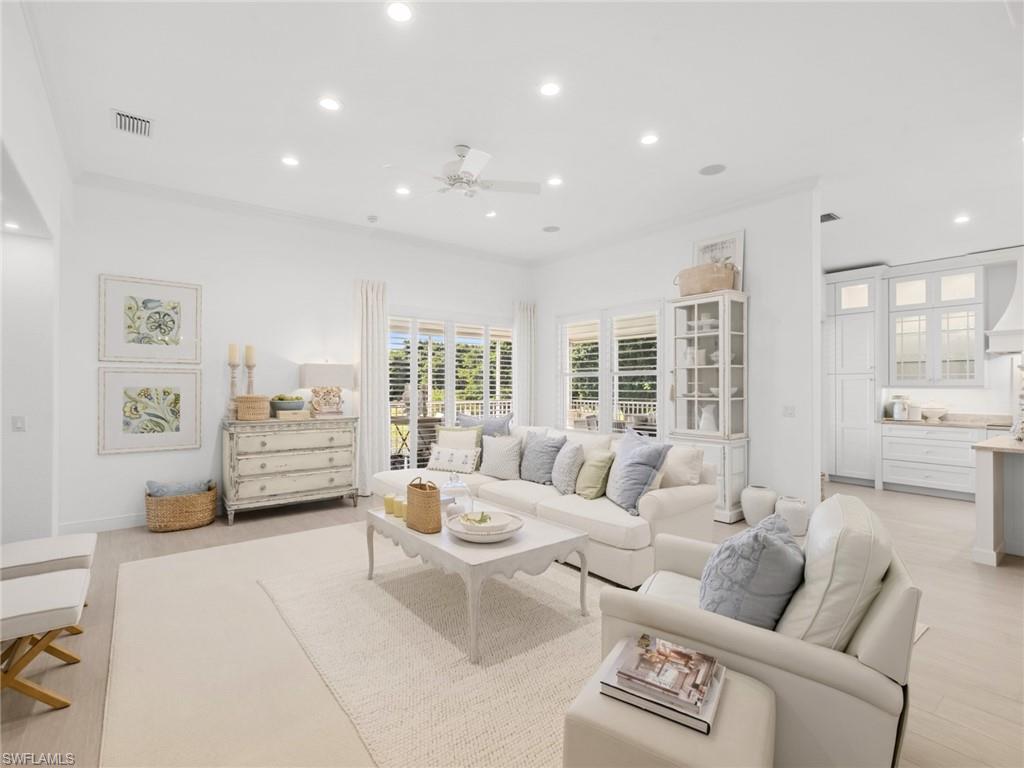 THE ENCLAVE - Residential