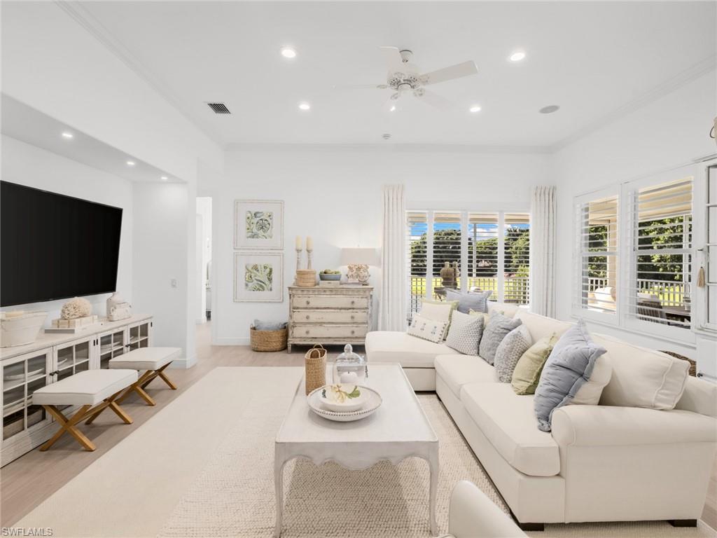 THE ENCLAVE - Residential