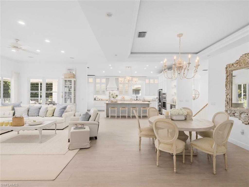 THE ENCLAVE - Residential