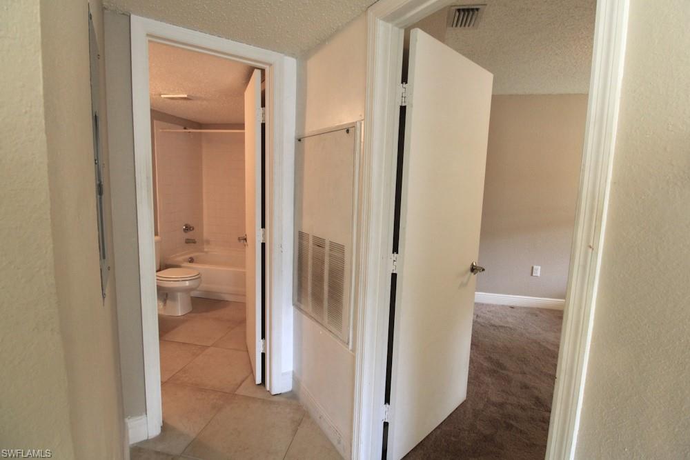 VENETIAN PALMS - Residential Lease