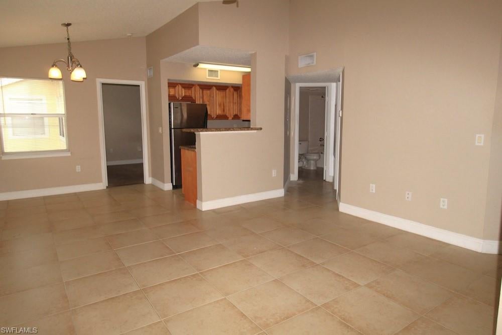 VENETIAN PALMS - Residential Lease