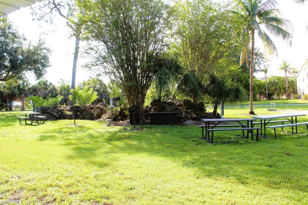 VENETIAN PALMS - Residential Lease