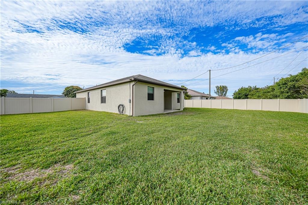 CAPE CORAL - Residential