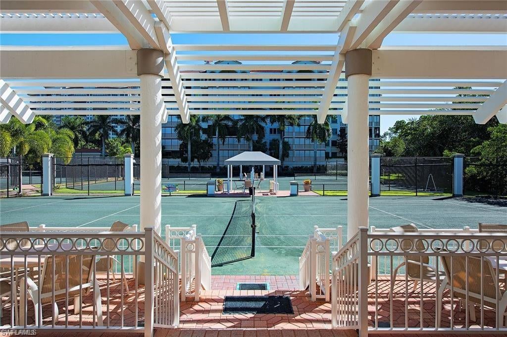 REMINGTON AT BAY COLONY - Residential