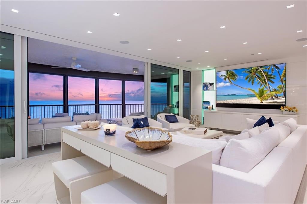 REMINGTON AT BAY COLONY - Residential